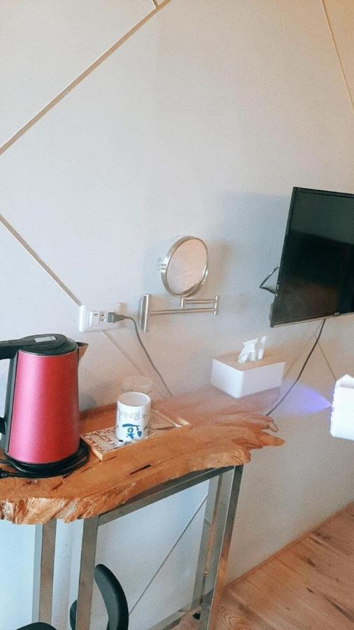 Searoad Homestay Taimali Exteriör bild